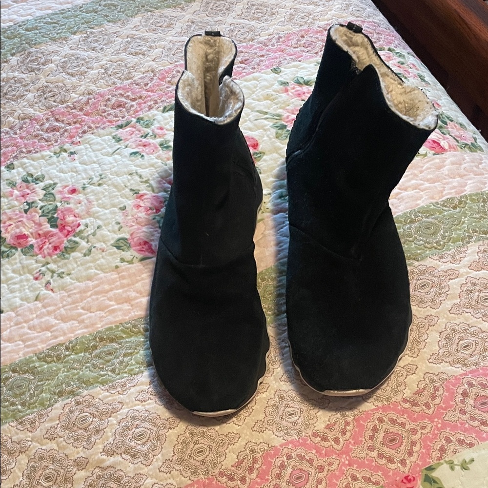 Sorel Black Winter Ankle Boots